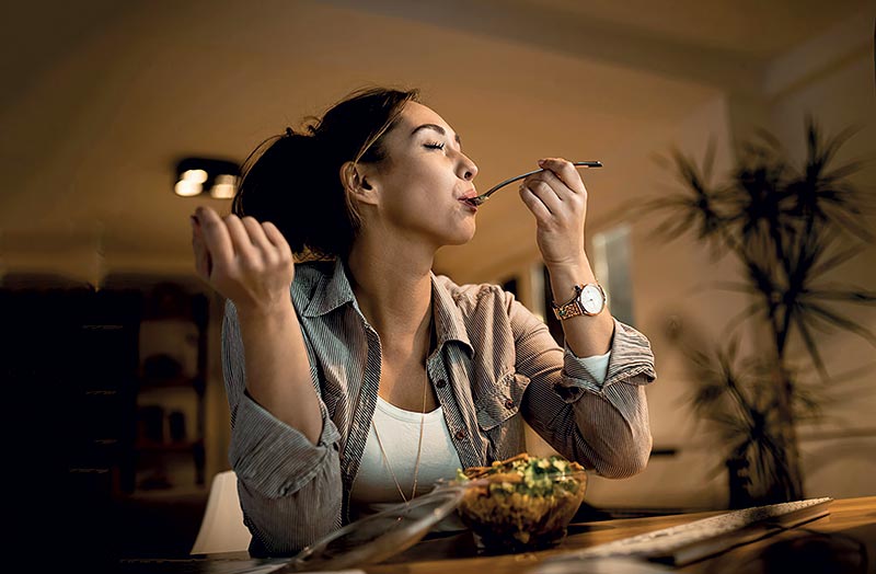 « Il ne faut pas oublier que le goût est l’un des facteurs sensoriels et émotionnels les plus puissants ! Vous voulez marquer et fidéliser vos clients ? Offrez-leur un menu avec du goût et bon pour leur santé ! » CLARISSE TROUILLER-GERFAUX Fondatrice et Présidente Boost Your B.