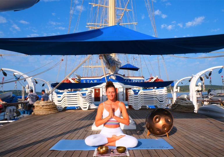 Star Clippers organise des croisières thématiques yoga