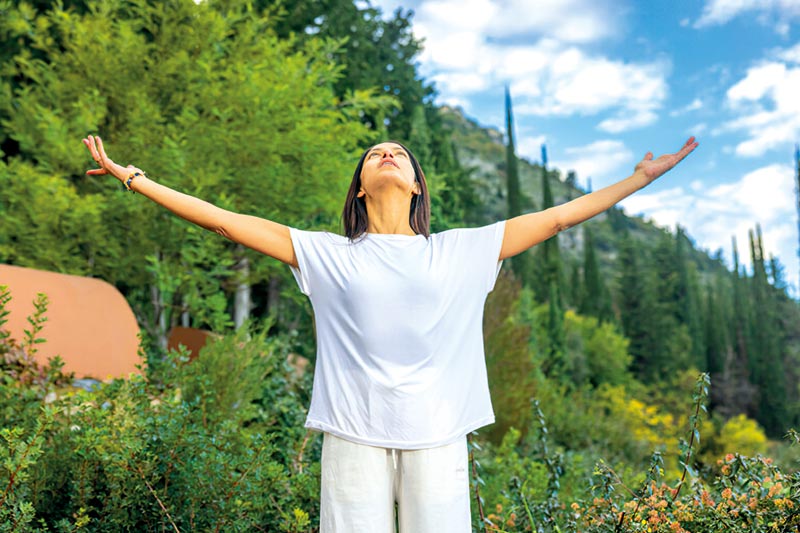 Dans cette retraite « Women Leadership/Empowerment Retreat », nous explorons combien il est essentiel d’avoir un équilibre entre les énergies yin et yang pour un bien-être et un leadership durables.