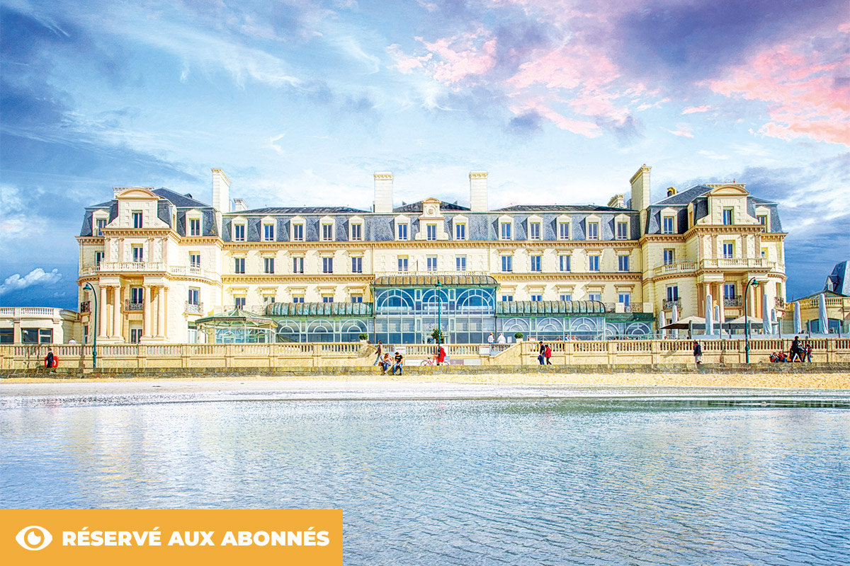 Depuis le XIXe siècle, le Grand Hôtel des Thermes s’inscrit dans la grande tradition hôtelière avec son style Belle Époque. Ses larges espaces ouverts sur la mer, ses 177 chambres et suites vue mer ou exposées sud, ses équipements bien-être, dont le très exclusif parcours Aquatonic avec ses 194 jets sous-marins, ont fait de l’établissement la première destination thalasso de France.