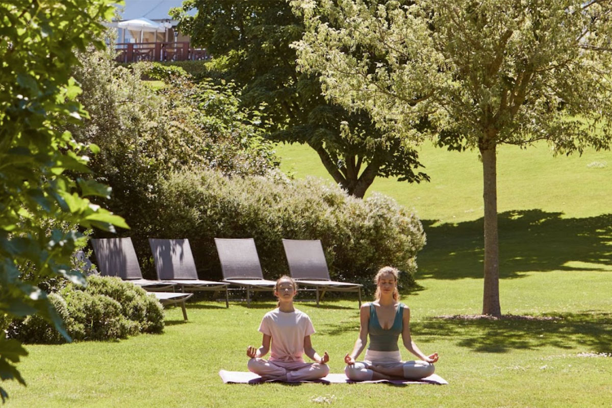 Nouveauté bien-être à l’evian®SPA : une offre de Yoga à la carte pour une expérience sur-mesure.