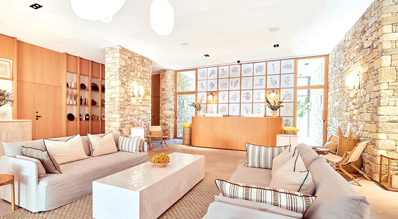 Le Spa de l’hôtel 5* Le Convent des Minimes est le premier établissement au monde à avoir reçu la labellisation Ecocert « Établissement bien-être durable ».