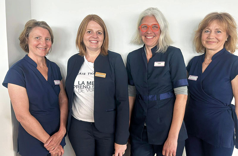 Nathalie Rio (Sophrologue), Armelle Desprès (Responsable des soins et spécialiste du watsu), Sylvia Ansquer (Étiothérapeute et Médecin) et Simone Berthaud (Naturopathe).
