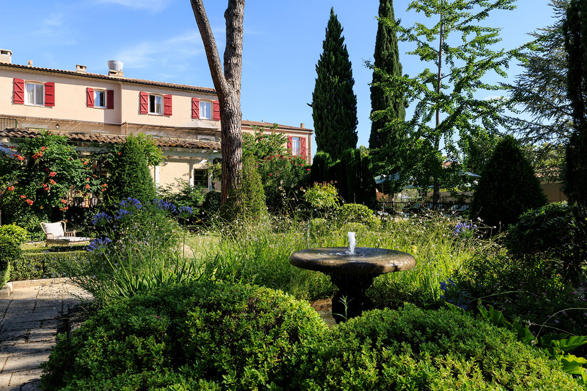 Hôtel Le Pigonnet 5* : du parfum au pinceau, le Spa Folie Verte redéfinit l’expérience bien-être