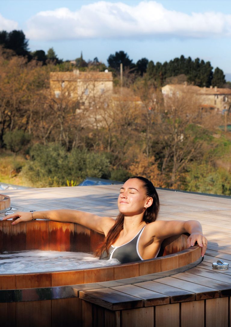 Sense of WELLNESS Magazine #36 Automne 2025 - Spa Les Restanques : La Font des Pères Nouveau pionnier du Wellness provençal