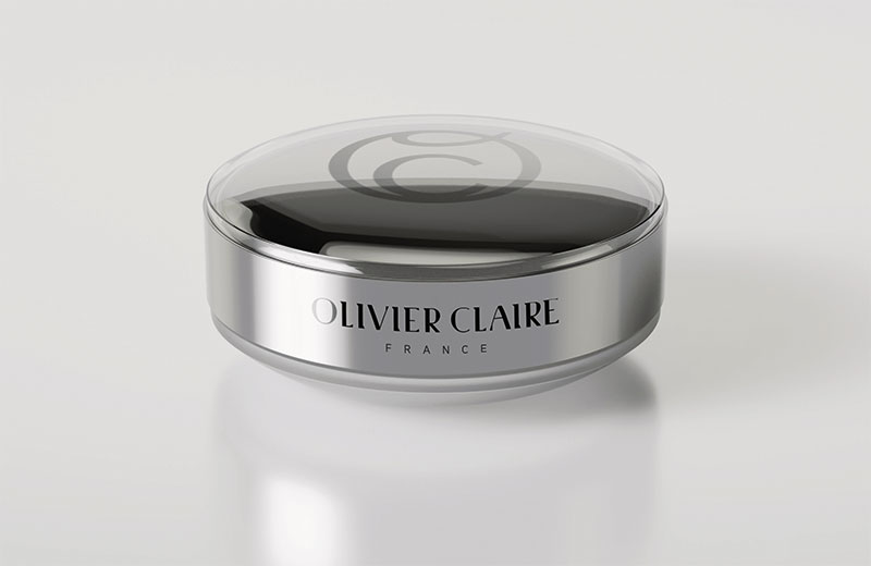 L’Ultra Crème, dernière innovation de la marque après trois ans de R&D, apporte une réponse en matière de longévité cutanée avec son complexe d’ingrédients actifs minutieusement sélectionnés.
