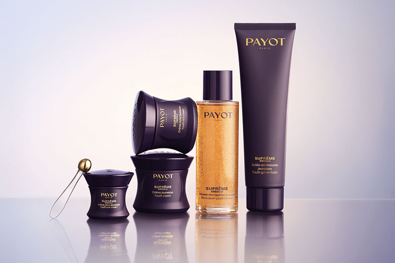 Suprême Absolu : une gamme experte composée de 5 produits et d’un rituel cabine complet dédiés à la longévité de la peau.