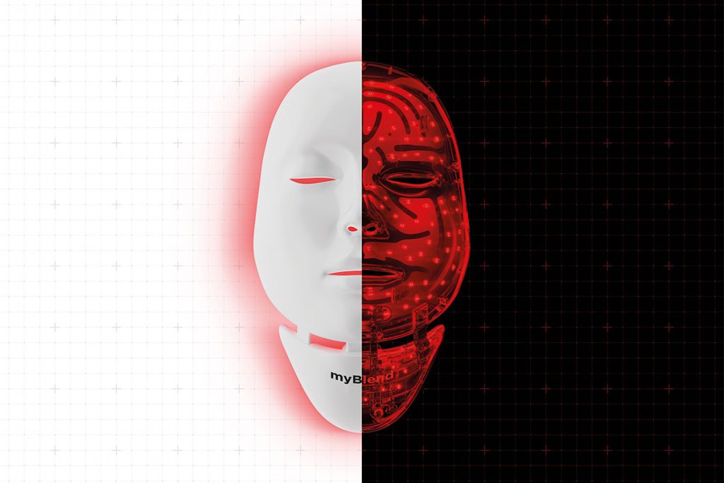 myLEDmask2 compte 288 LEDs. Dans ce nouveau modèle, les travaux de recherche ont permis d'associer, au sein d'une même LED, les deux sources de lumière qui étaient auparavant dissociées.