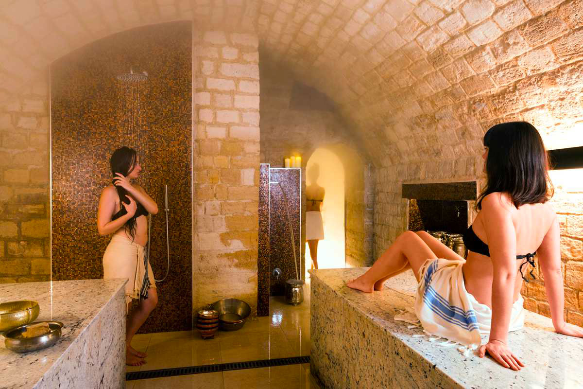 Charme d’Orient lance le Rituel Cryo-Hammam Détox, le soin chaud/froid qui réinvente le hammam en été