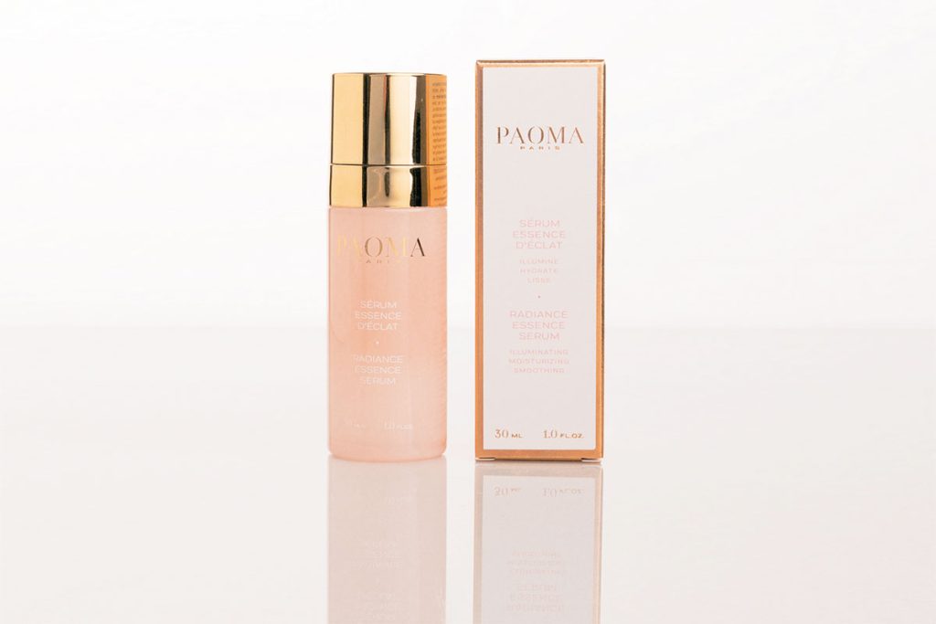 Sérum Essence d'Éclat par Paoma, un sérum bio à 99,9 % d'origine naturelle pour réveiller l'éclat des peaux ternes